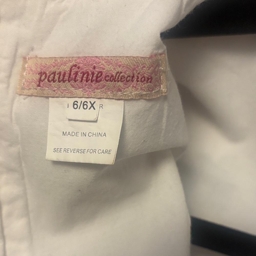 Pauline et Julie White Dress with Red and Black Accents - Picture 12 of 13